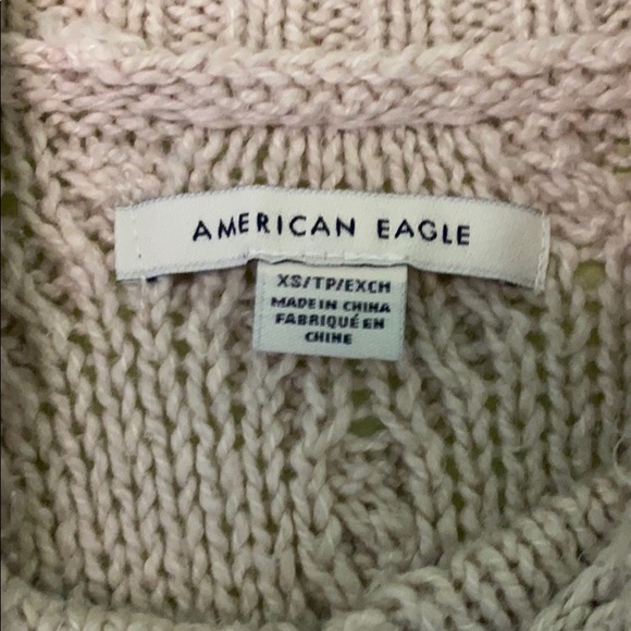 Cropped beige American Eagle Sweater rarely worn - Picture 4 of 4